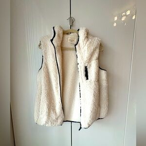 Cozy white vest